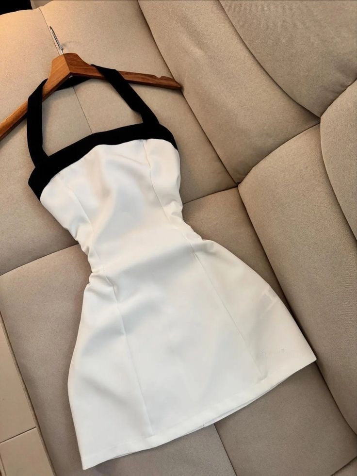 Classic A Line Halter White-Black Satin Open Back Short Homecoming Dress Outfits SH5738