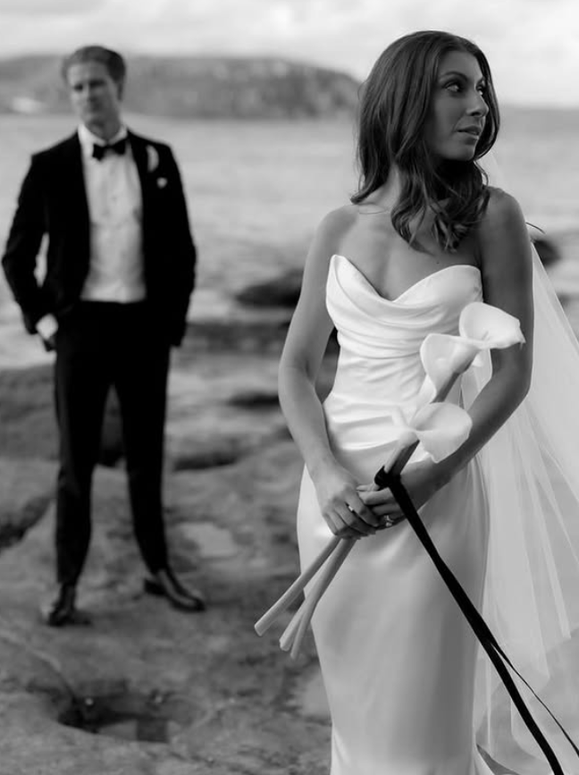 Elegant Mermaid Sweetheart Neck White Satin Long Sweep Wedding Dress SH4854