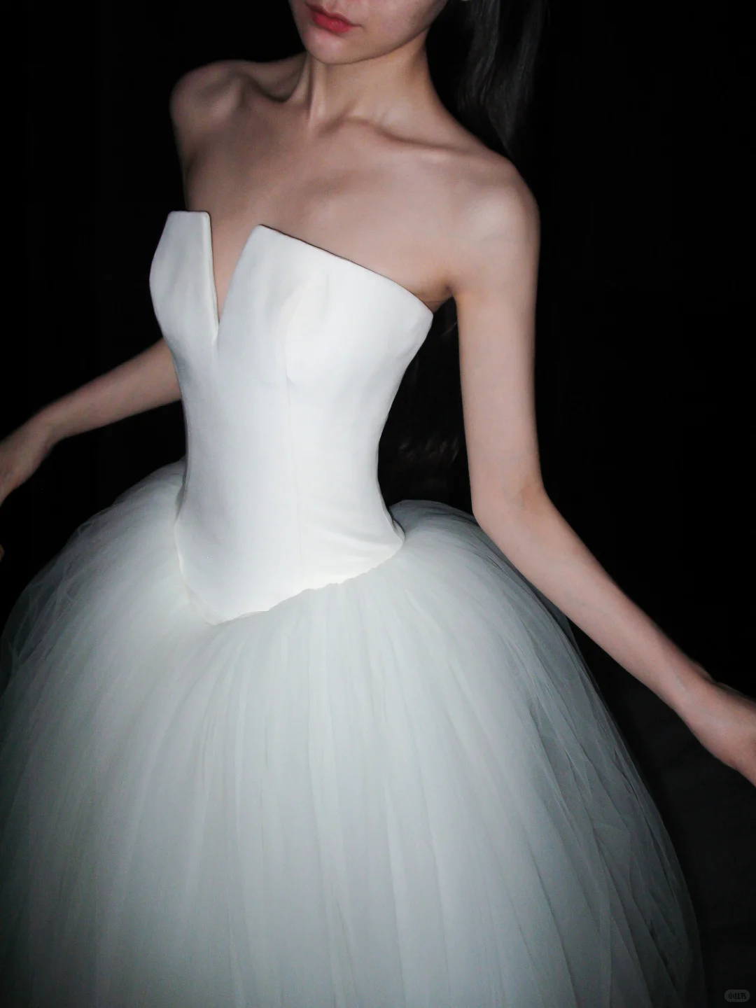 Classic Ball Gown Strapless White Satin Tulle Long Wedding Dress SH6667