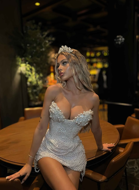 White Sexy Sheath Sweetheart Neck Pearl Short Prom Dress Homecoming Dress SH5051