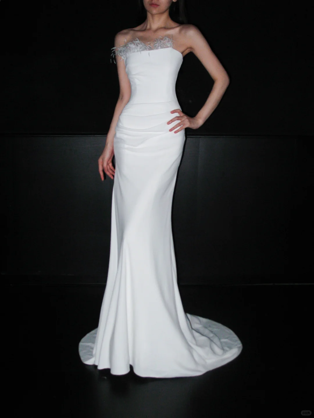 High-class Simple Sheath Strapless White Feather Satin Long Wedding Dress SH6622