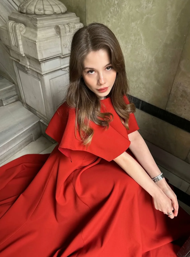 Red Classic A Line Simple Satin Long Prom Dress Wedding Guest Dress SH5398