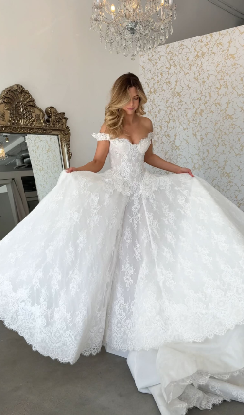 Glamorous Ball Gown Off the Shoulder White Lace Long Wedding Dress SH8373