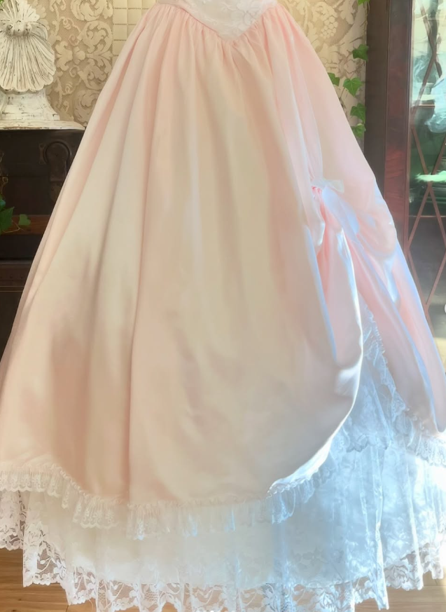 Vintage A Line Sweetheart Neck Lace Light Pink Satin Long Prom Dress Evening Dress SH1885