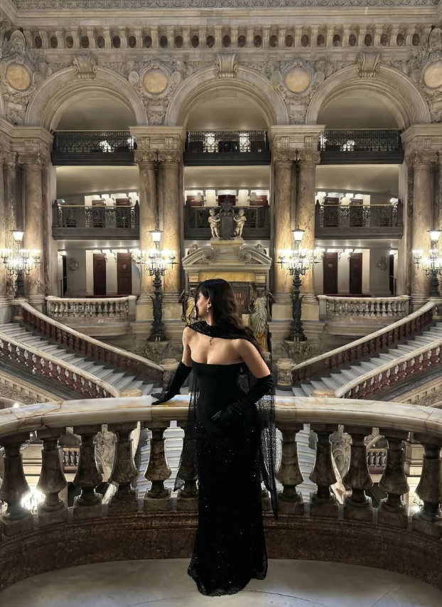 Sexy Black Sheath Sequin Beaded Satin Prom Dress Evening Dress SH5524