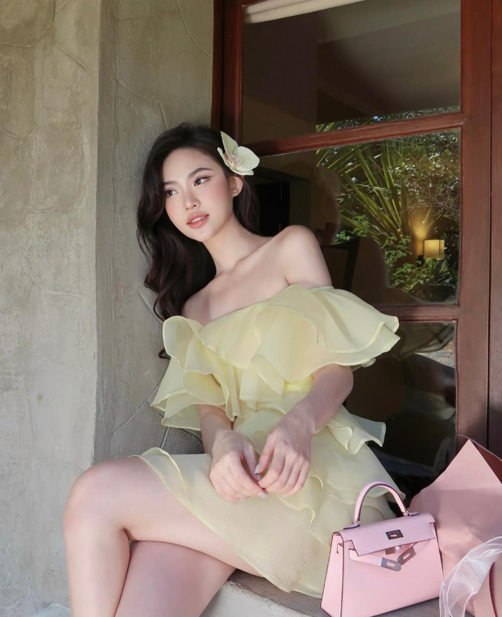 Light Yellow A Line Off the Shoulder Layered Chiffon Satin Short Homecoming Dress Outfits SH6228
