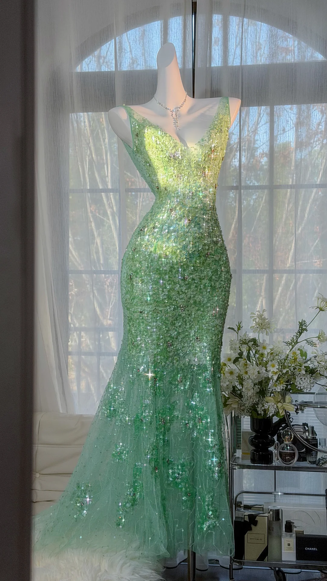 Green Fairy Mermaid V Neck Shiny Sequin Beaded Tulle Backless Graduation Prom Dress SH5342