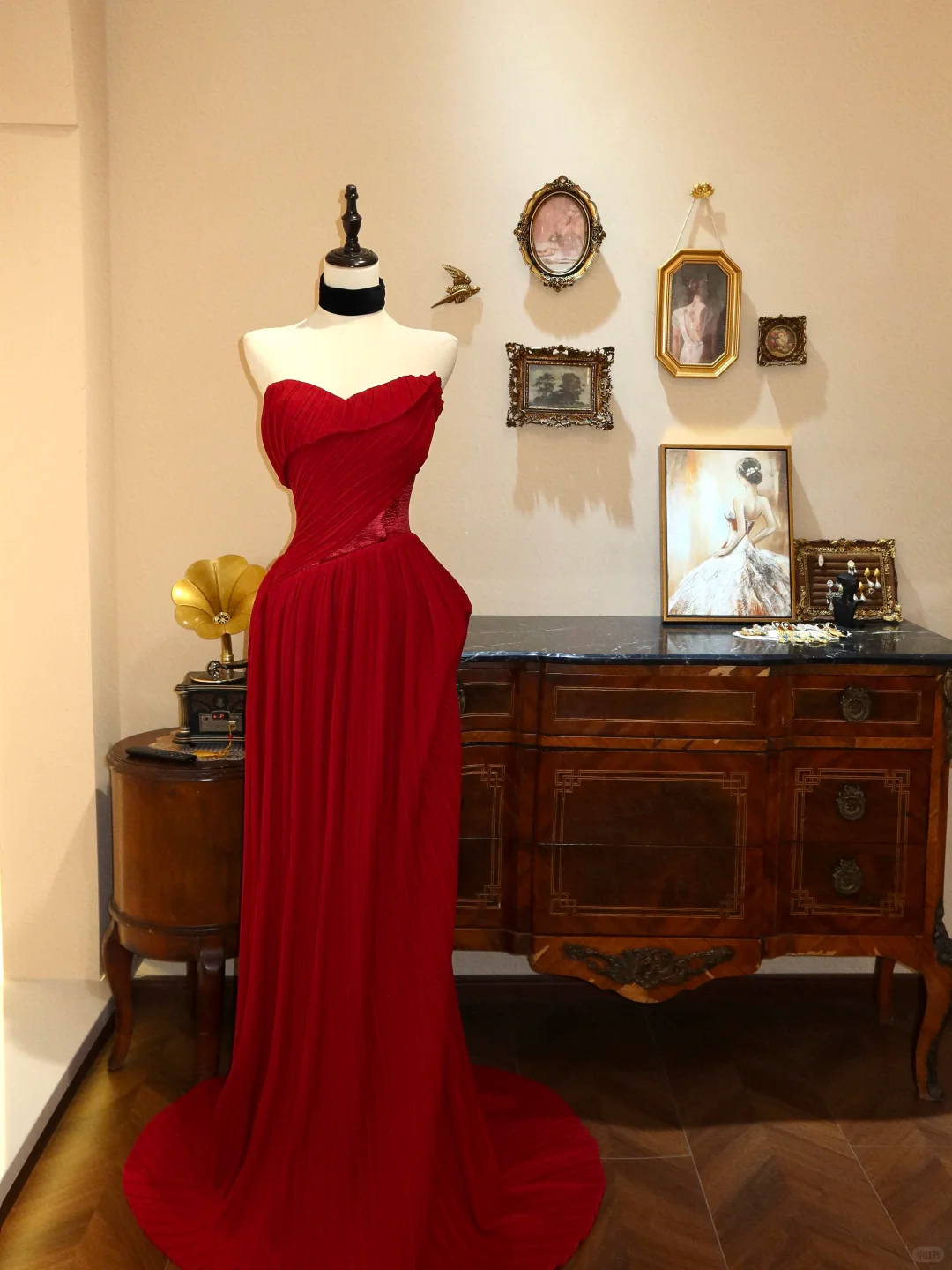 Charming Red A Line Strapless Pleated Chiffon Long Prom Dress Evening Dress SH7388