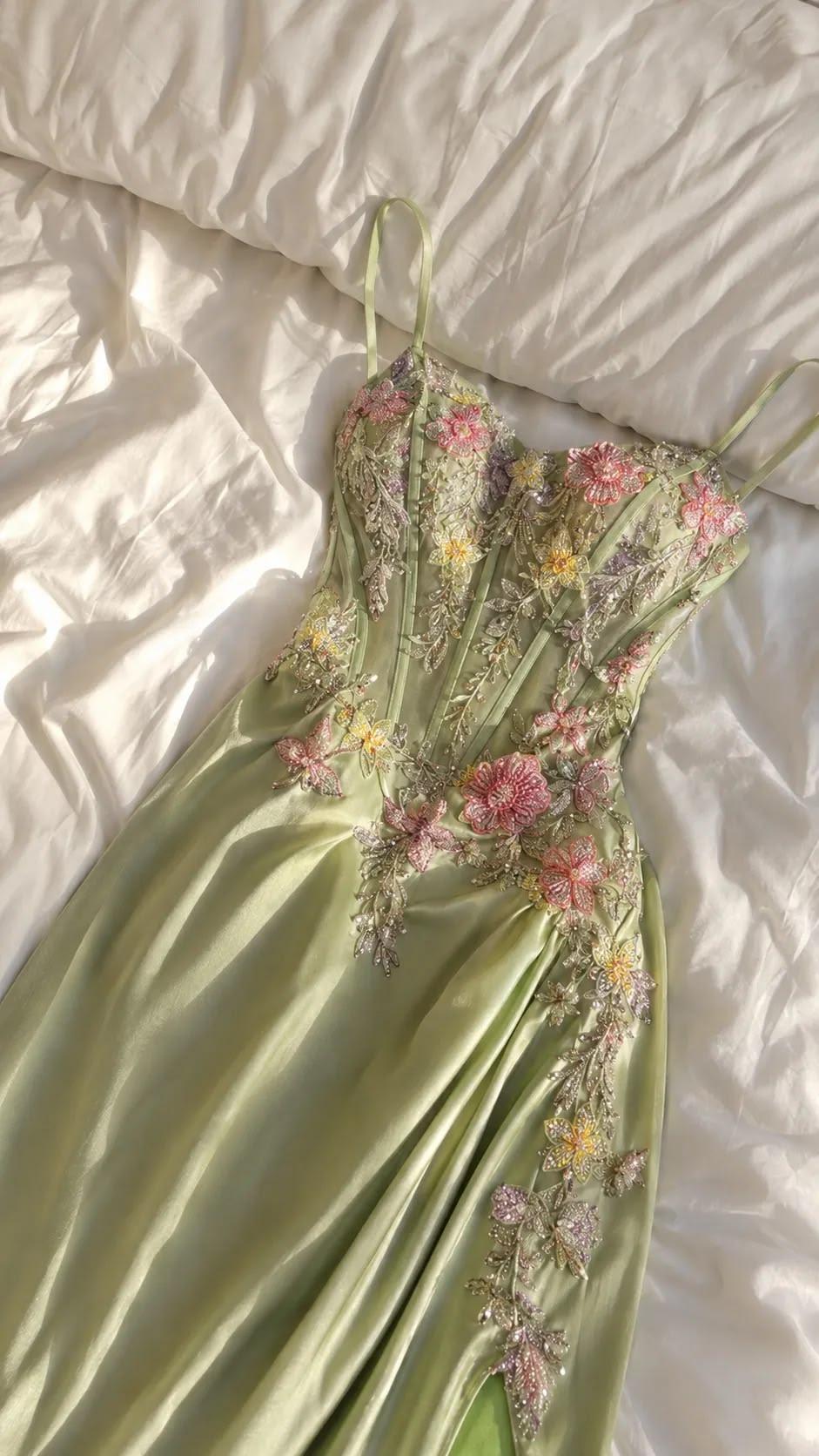 Light Green A Line Spaghetti Strap Corset Appliques Satin Long Prom Dress SH8767