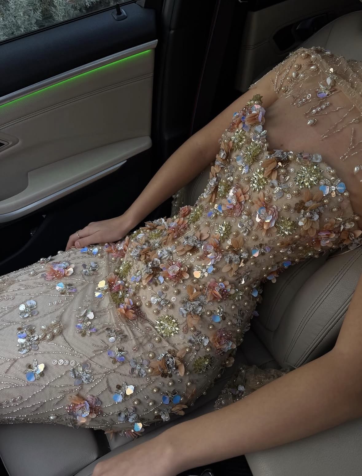 Luxurious Sheath Strapless Exquisite Beaded Sequin Floral Tulle Long Prom Dress Evening Dress SH7055
