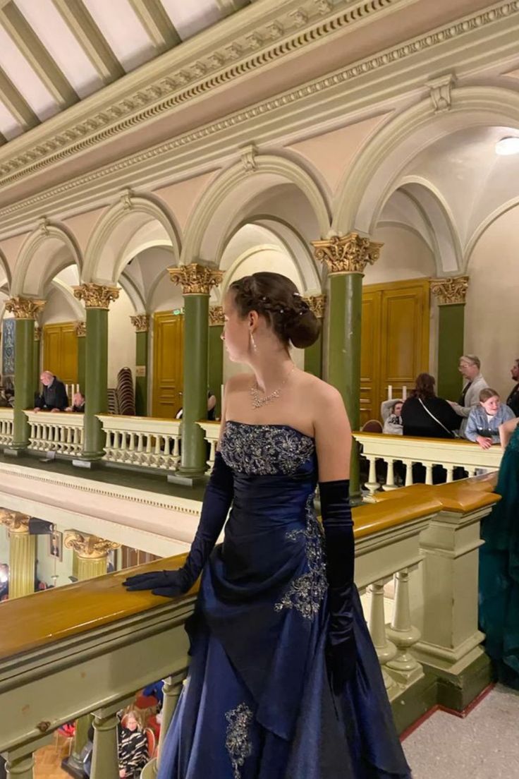 Vintage Navy Blue Exquisite Floral Long Satin Ball Gown Evening Dress Prom Dress SH4823