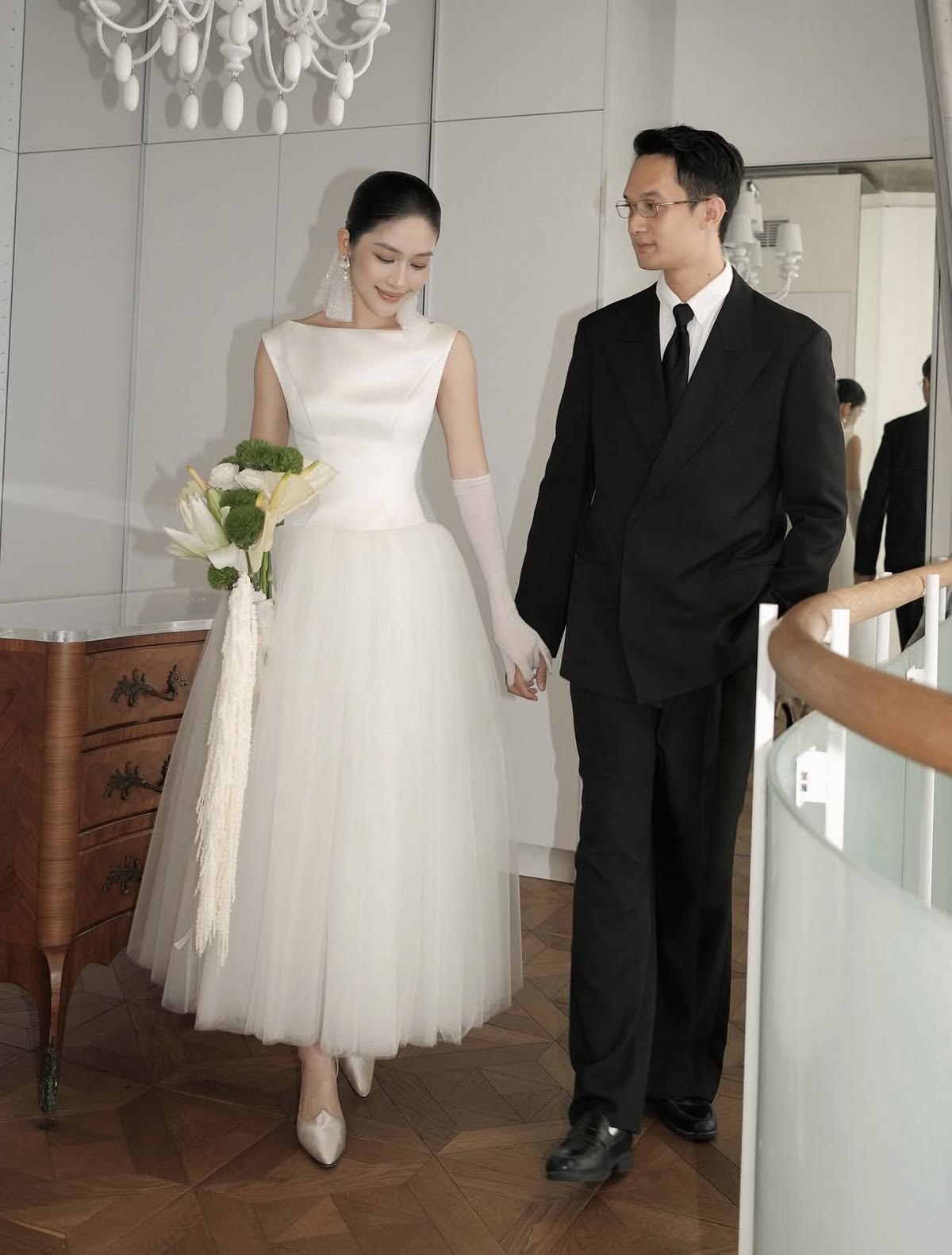 Elegant Classic A Line White Tulle Satin Long Prom Dress Wedding Dress SH7546