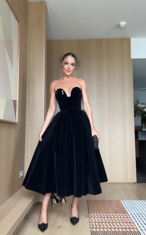 Classic A Line Sweetheart Neck Black Velvet Prom Dress Party Dress SH4838