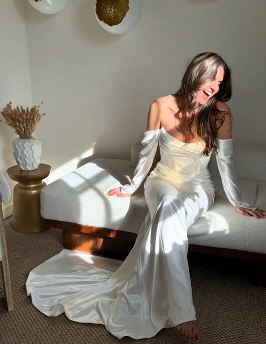 Simple Elegant Sheath Long Sleeve White Satin Long Wedding Dress SH5284