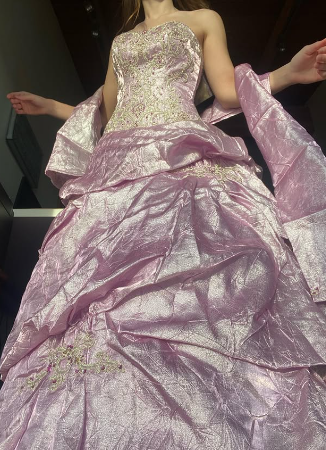 Retro Unique Pink Ball Gown Lace Appliques Pleated Satin Prom Dress Evening Dress SH5920