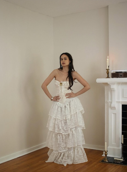 Retro Ivory A Line Sweetheart Neck Layered Lace Prom Dress Wedding Dress SH7671