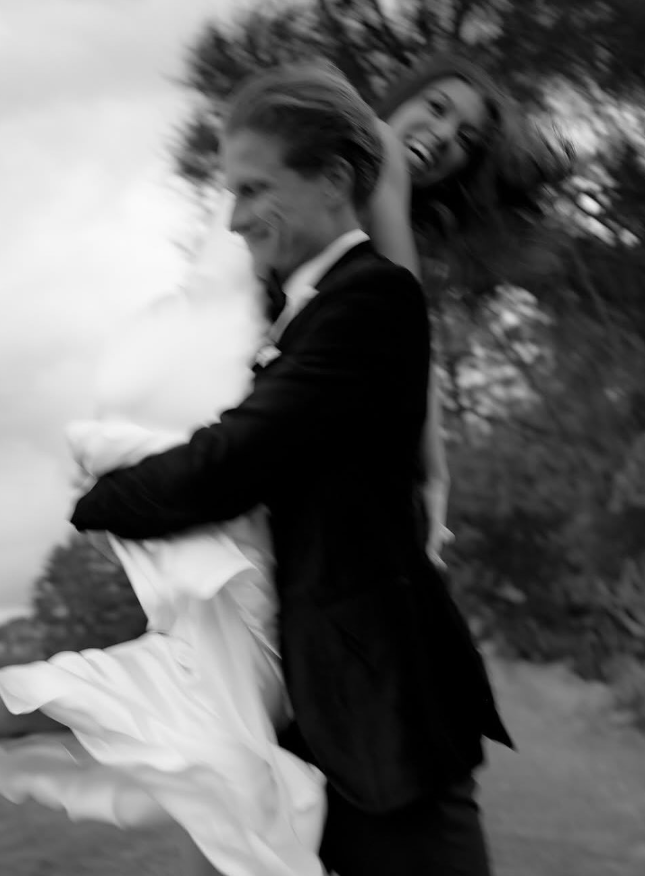 Elegant Mermaid Sweetheart Neck White Satin Long Sweep Wedding Dress SH4854