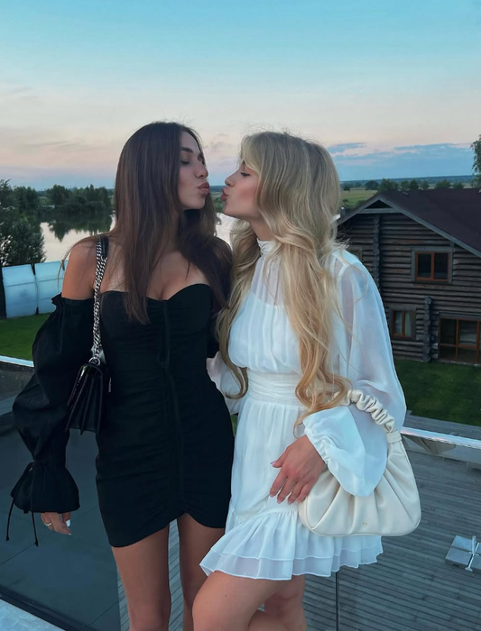 Simple A Line Round Neck Long Sleeve White Chiffon Short Homecoming Dress Outfits SH3561