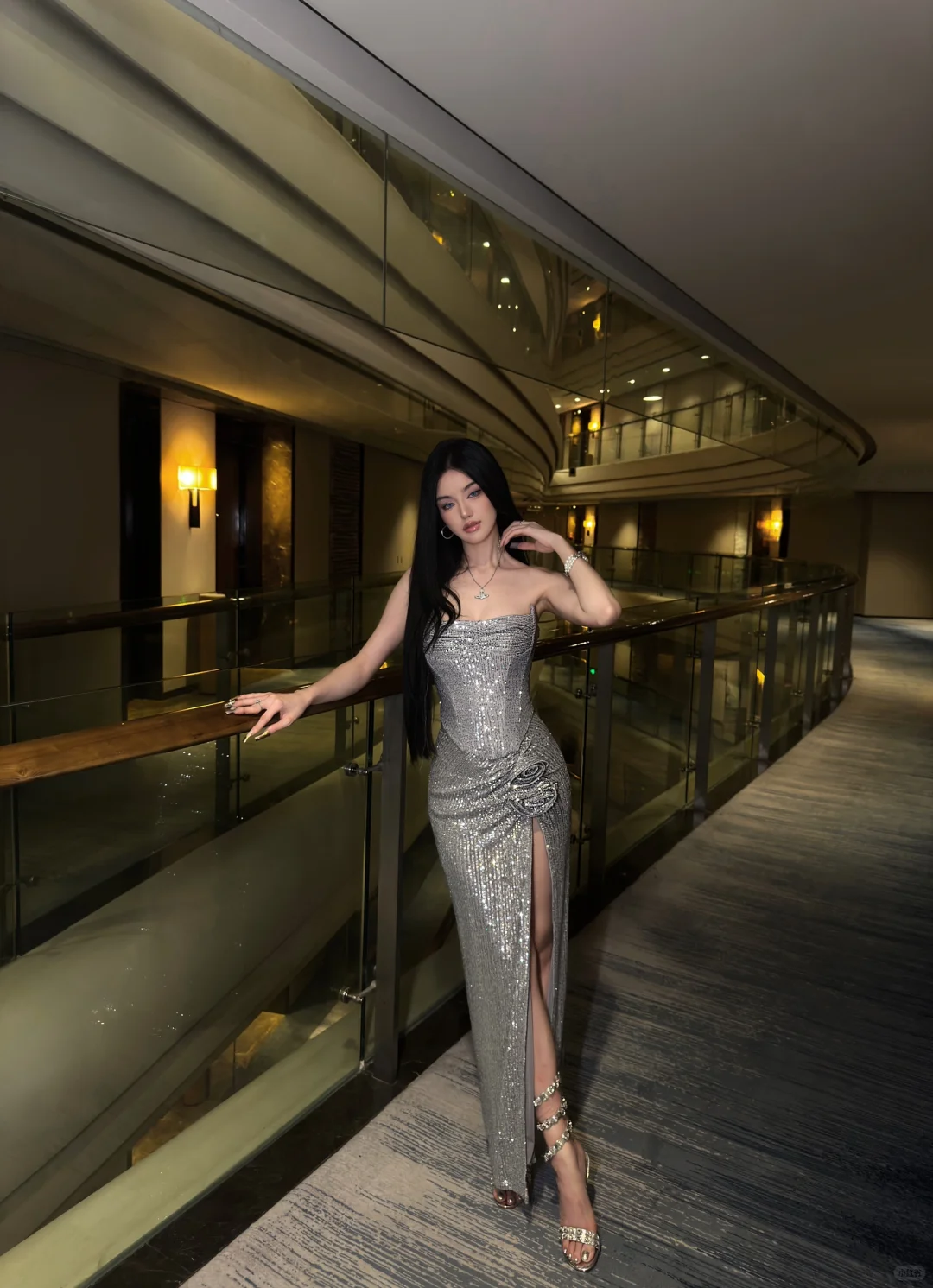 Sexy Grey Sheath Strapless Sequin Prom Dress Evening Dress Date Dress with Slit SH4906