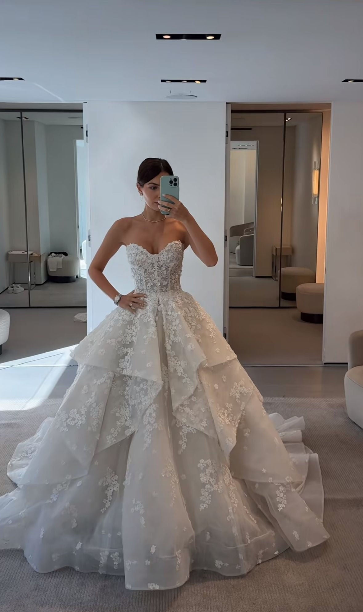Stunning 3D Floral A Line Sweetheart Neck White Ruffle Tulle Long Wedding Dress SH8877