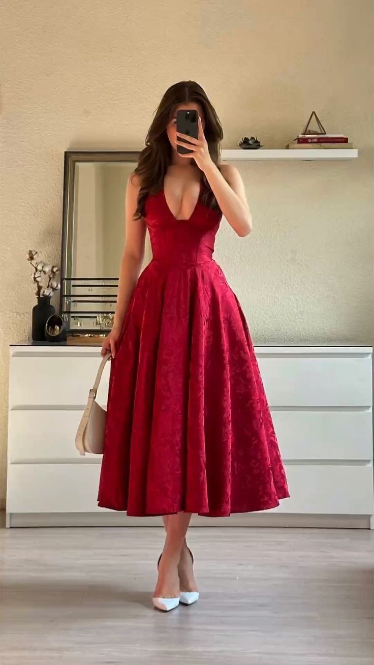 Elegant Burgundy A Line Halter V Neck Print Satin Prom Dress Party Dress SH8404