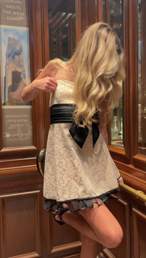 Vintage Light Champagne Strapless Short Homecoming Dress Mini Party Dr shinydress Vintage Light Champagne Strapless Short Homecoming Dress Mini Party Dr shinydress