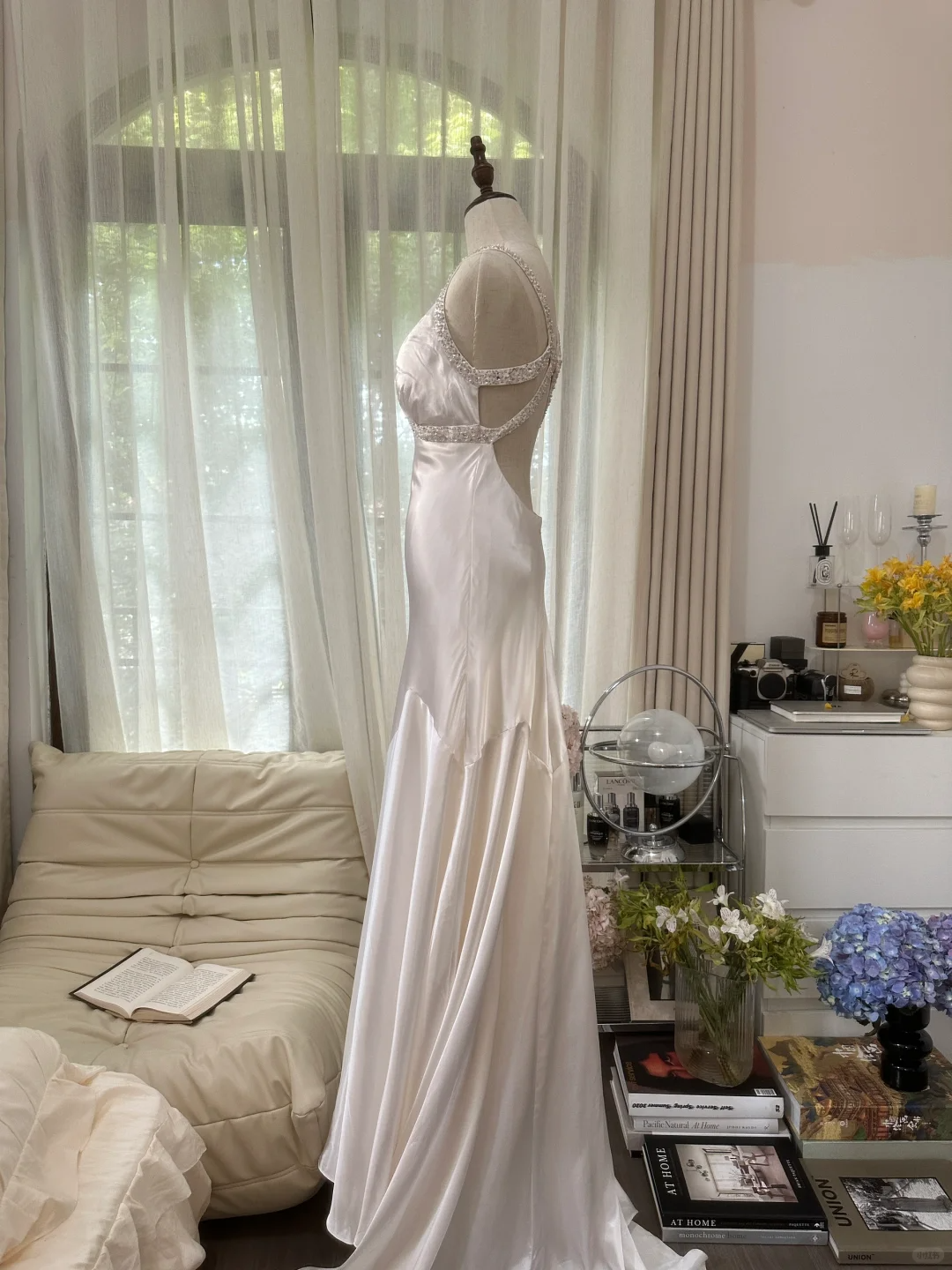 Classy Mermaid V Neck Beaded White Satin Long Open Back Party Dress Evening Dress SH2938