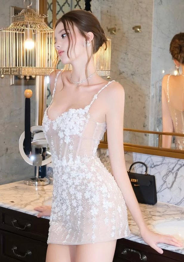 Exquisite White A Line Spaghetti Strap Beaded Sequin Tulle Short Homecoming Dress SH4785