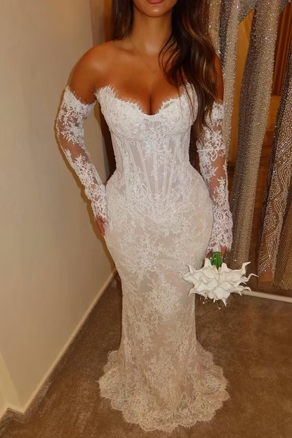 Romantic Sheath Sweetheart Neck Exquisite White Lace Wedding Dress SH8548