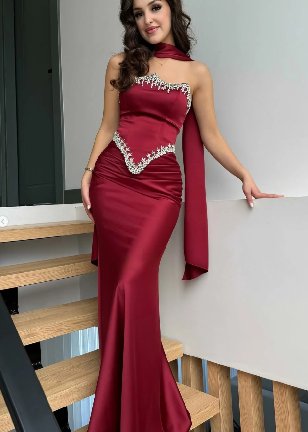 Red Sheath Strapless Exquisite Beaded Satin Prom Dress Evening Dress SH5415