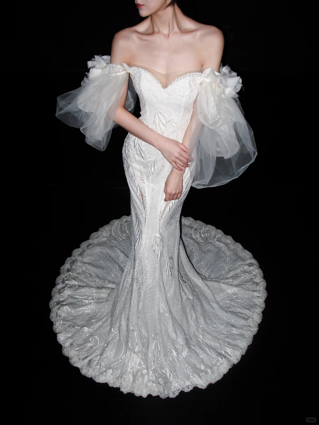 Luxurious Mermaid Off the Shoulder White Beaded Lace Tulle Long Wedding Dress SH5966