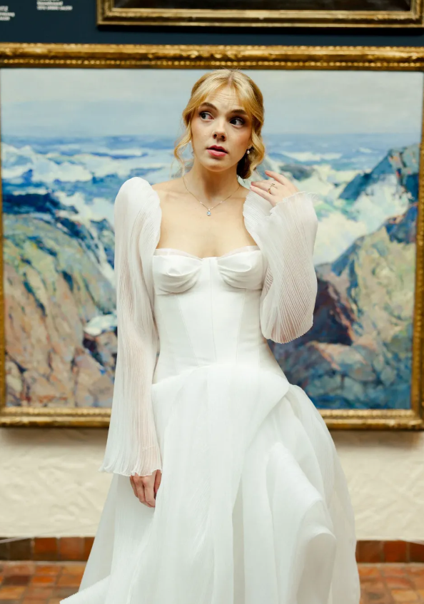 Princess Ball Gown Long Sleeve White Chiffon Long Wedding Dress SH7149