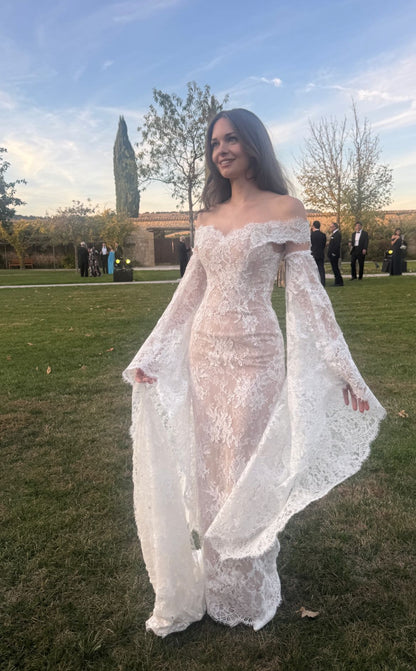 Elegant Sheath Long Sleeve White Exquisite Lace Wedding Dress SH8005