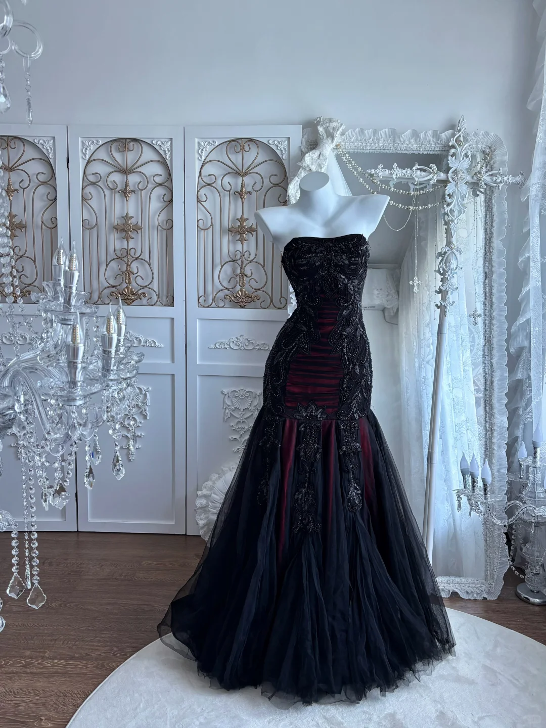 Vintage Sexy Mermaid Strapless Black Sequin Beaded Tulle Red Satin Prom Dress Sweet 16 Dress SH5791