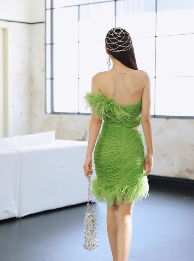 Green Feahter Sexy Sheath One Shoulder Pleated Satin Outfit Party Dress Homecoming Dress SH3523
