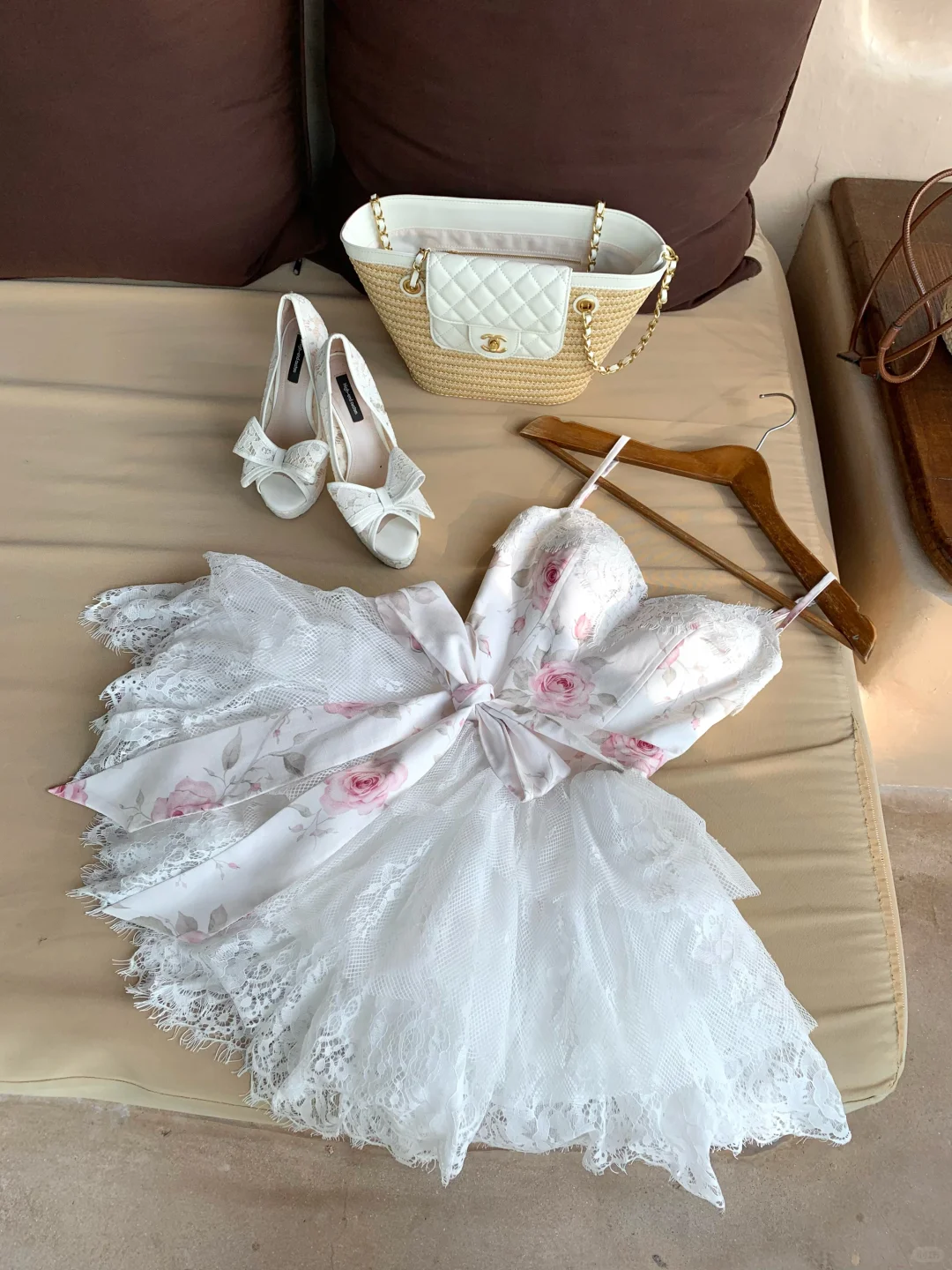 Princess A Line Straps Print Pink Floral Lace Short Prom Dress Homecoming Dress SH7178