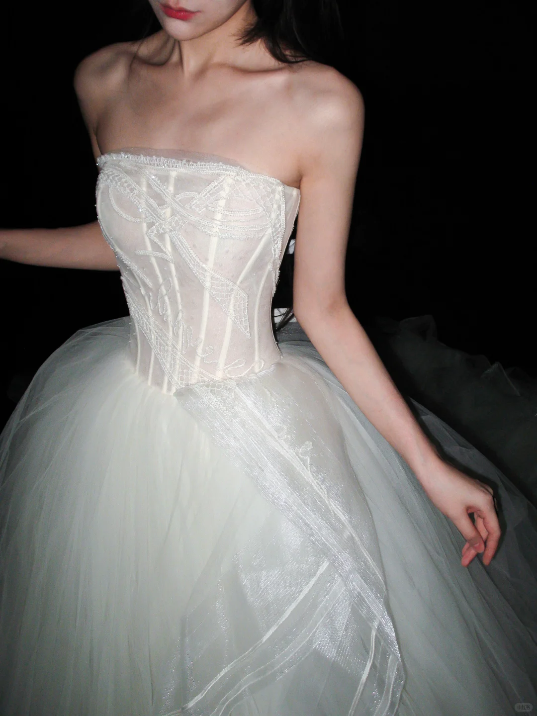 Pretty Ball Gown Strapless Corset White Ruffle Tulle Long Wedding Dress SH8894