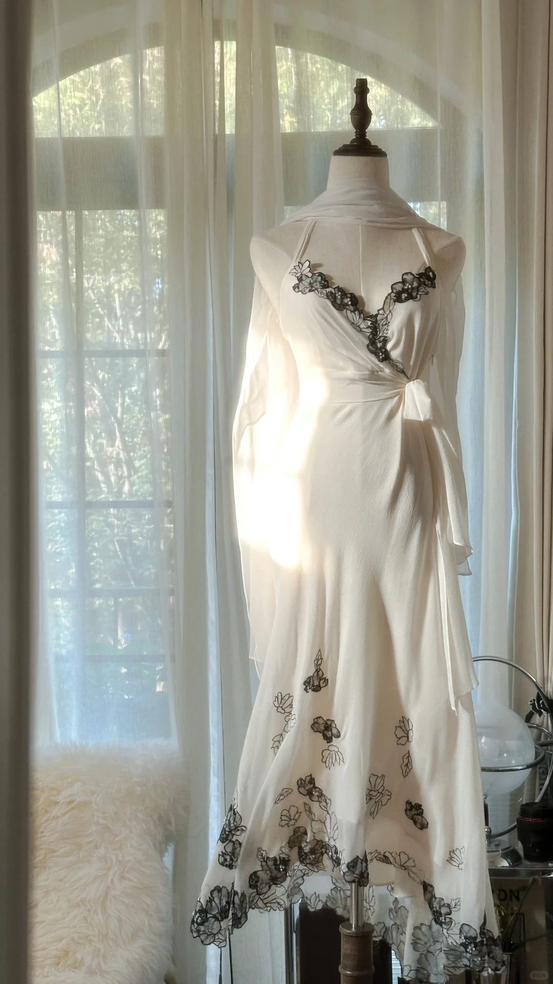 Gentle Mermaid Halter Appliques White Chiffon Short Party Dress Cocktail Dress SH2944