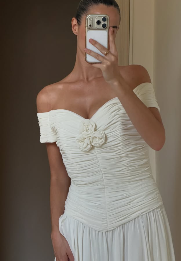 Vintage A Line V Neck Ivory Pleated Chiffon Prom Dress Wedding Dress SH8474