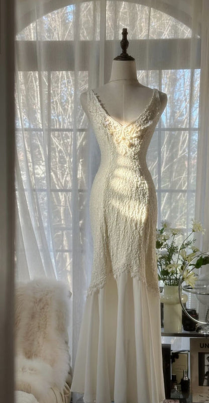 Romantic Mermaid V Neck Beaded White Chiffon Long Party Dress Evening Dress SH2783