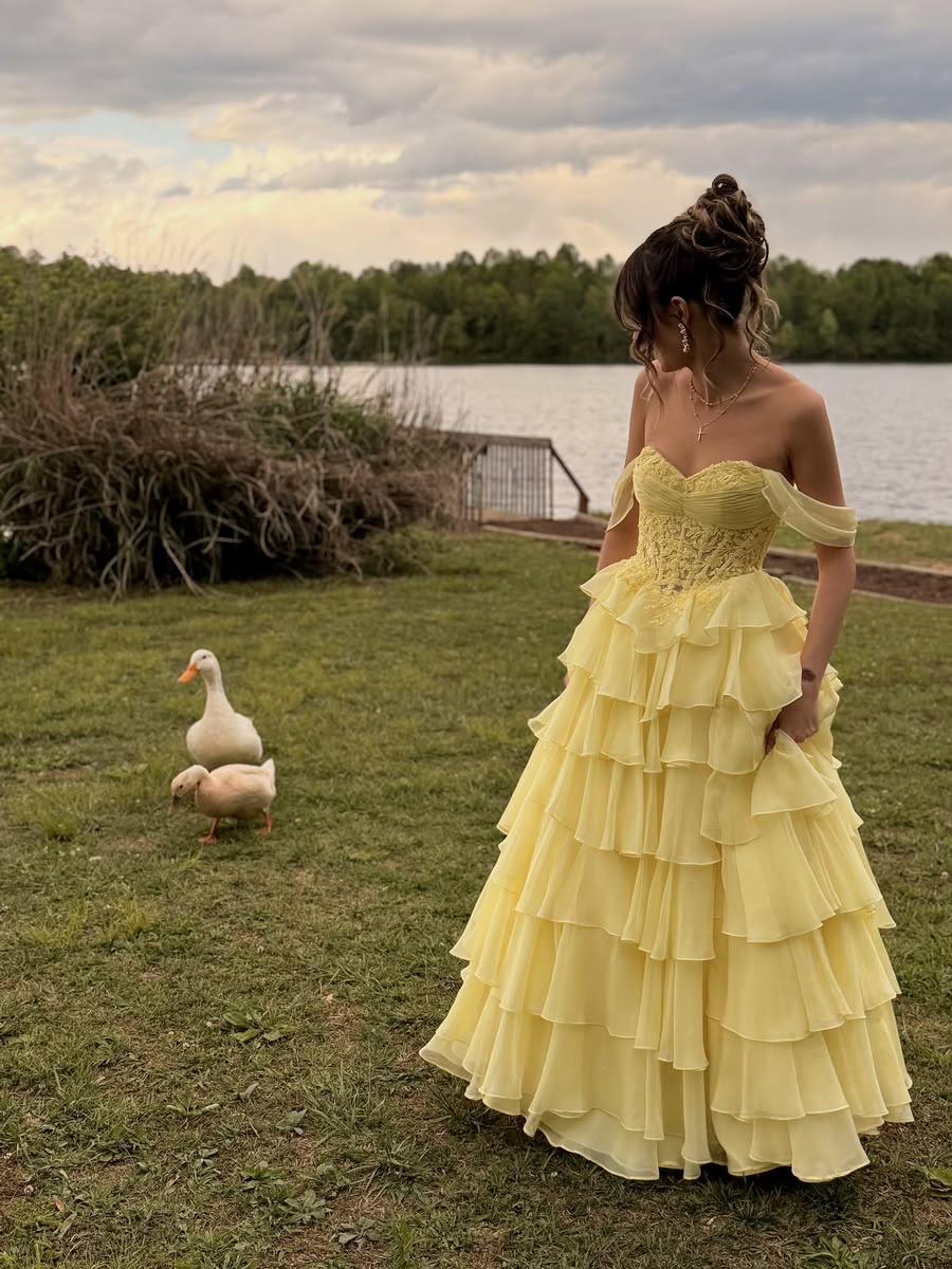 Sweety Yellow A Line Off the Shoulder Lace Layered Chiffon Long Prom Dress Outfits SH6737