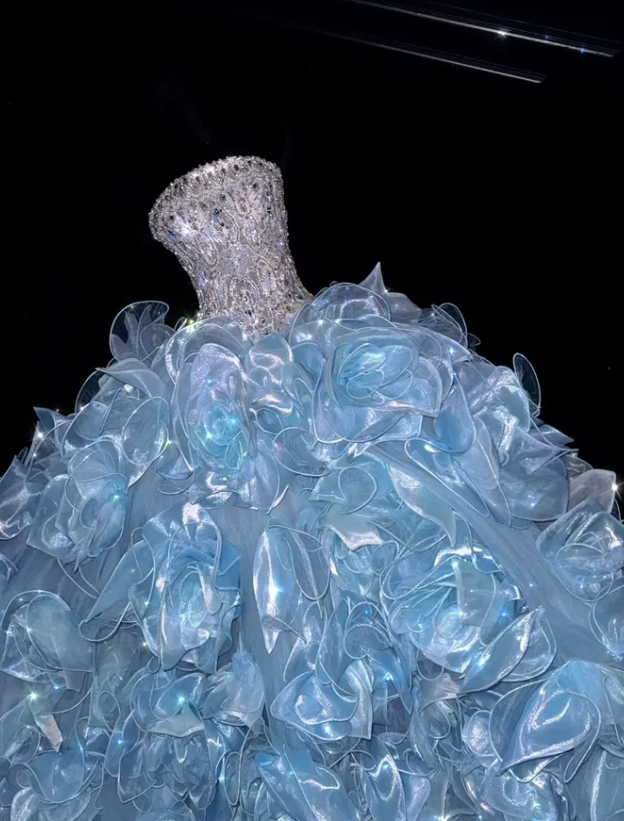 Exquisite Rhinestone Ball Gown Strapless Ruffle Blue Organza Prom Dress Quinceanera Dress SH7163