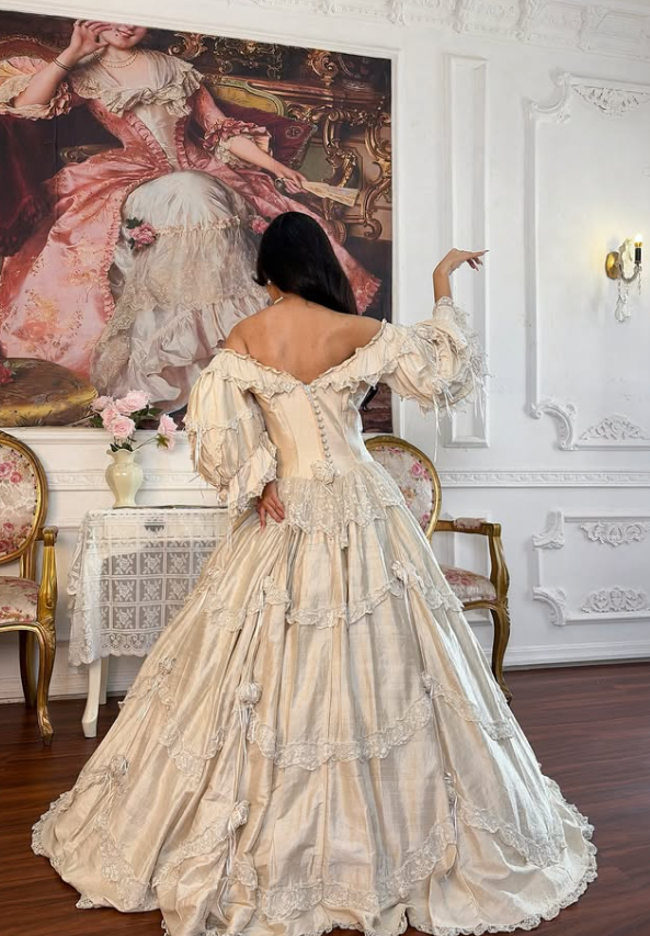Apricot Vintage Ball Gown Long Sleeve Embroidery Beaded Satin Long Prom Dress SH5486