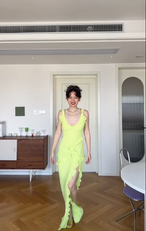 Green Sheath Straps Ruffle Chiffon Long Prom Dress SH4577