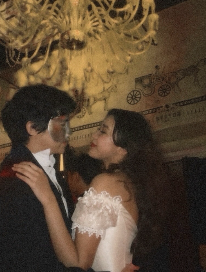 Vintage Ivory A Line Off the Shoulder Lace Satin Tulle Prom Dress Wedding Dress SH4471