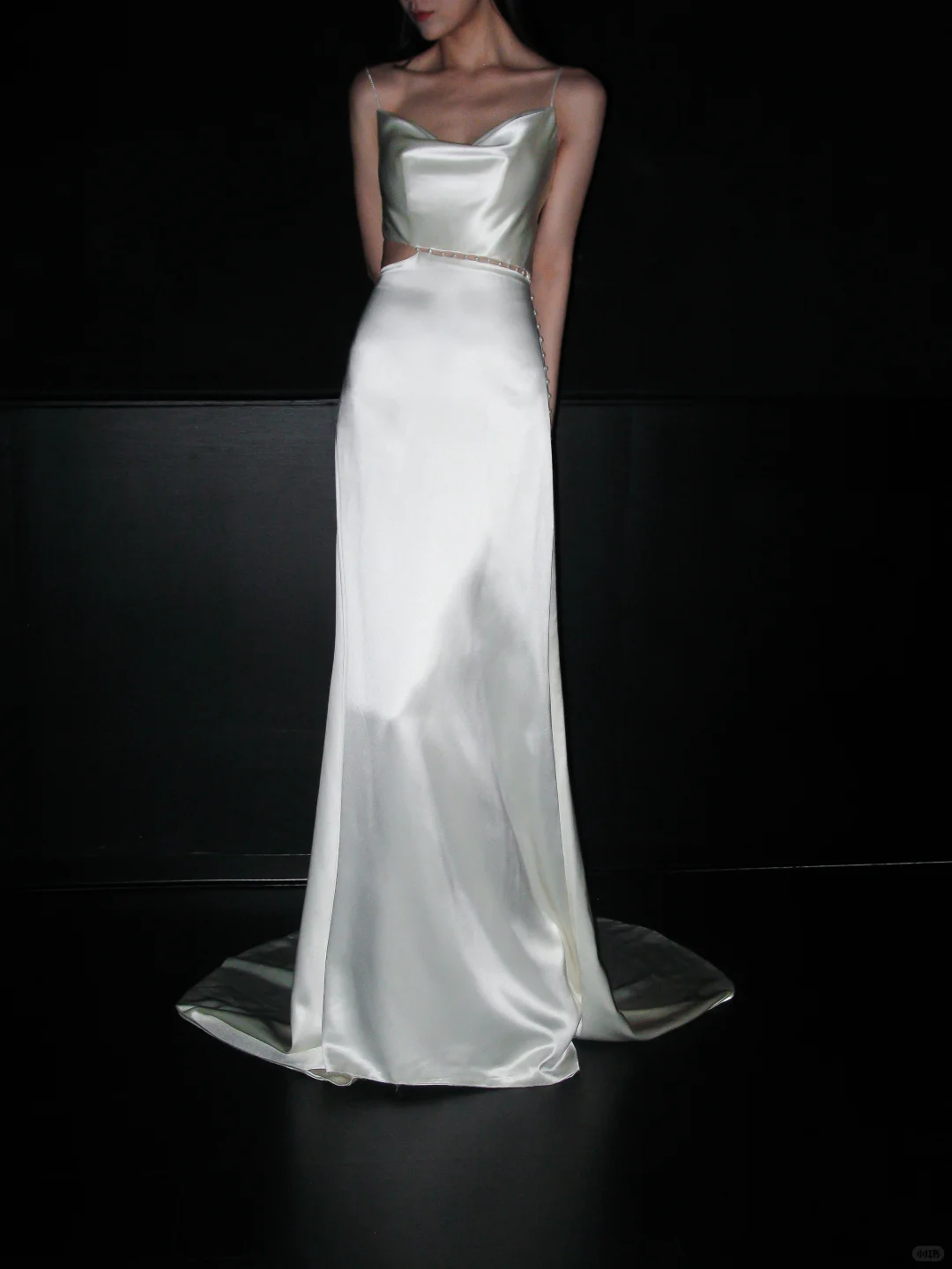 White Pearl A Line Spaghetti Strap Satin Long Wedding Dress SH5977