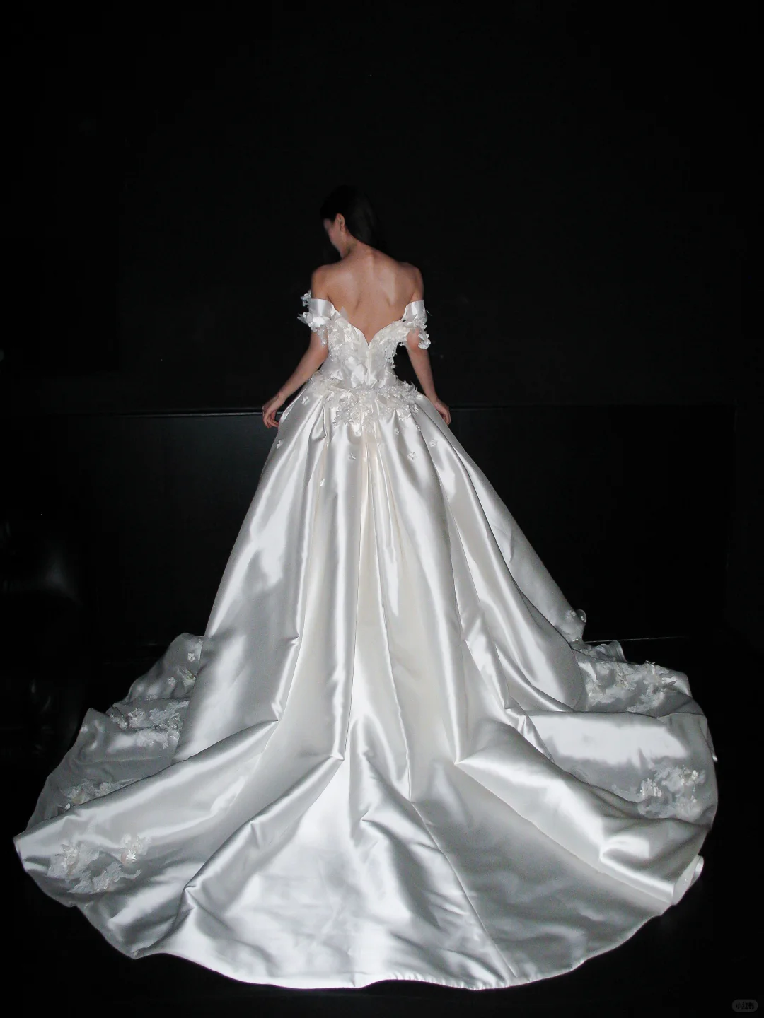 Elegant Ball Gown Off the Shoulder White Appliques Satin Long Train Wedding Dress SH8889