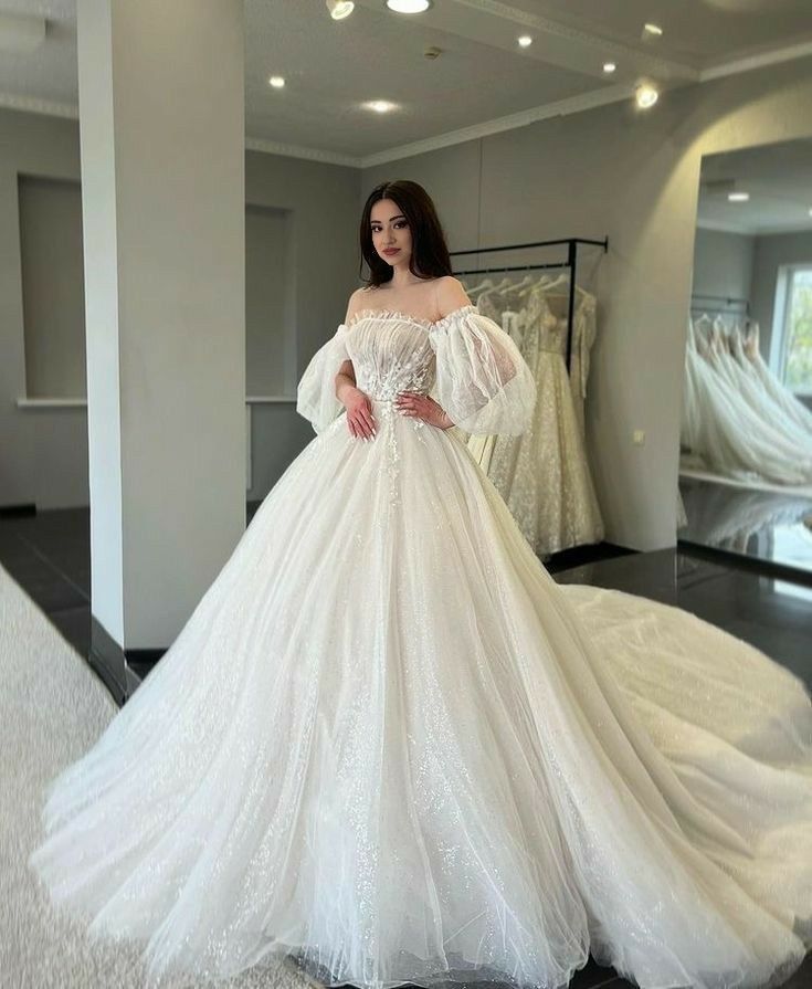 Sweety A Line Puff Sleeve Appliques Tulle Long Wedding Dress SH8725