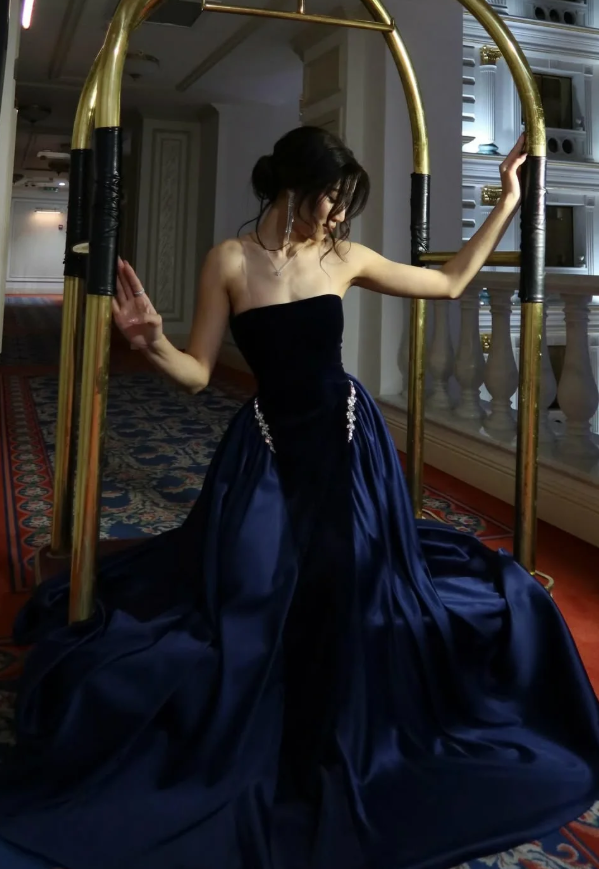 Pretty Navy Blue A Line Strapless Beaded Velvet Satin Long Prom Dress Wedding Guest Dress SH5406