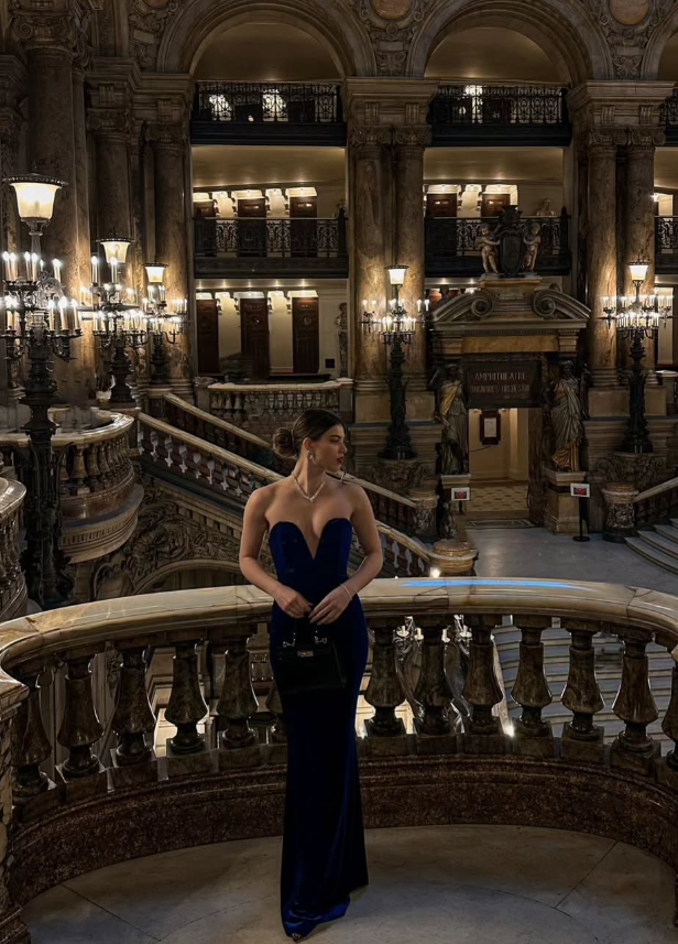Elegant Royal Blue Sheath Sweetheart Neck Velvet Long Prom Dress SH5161